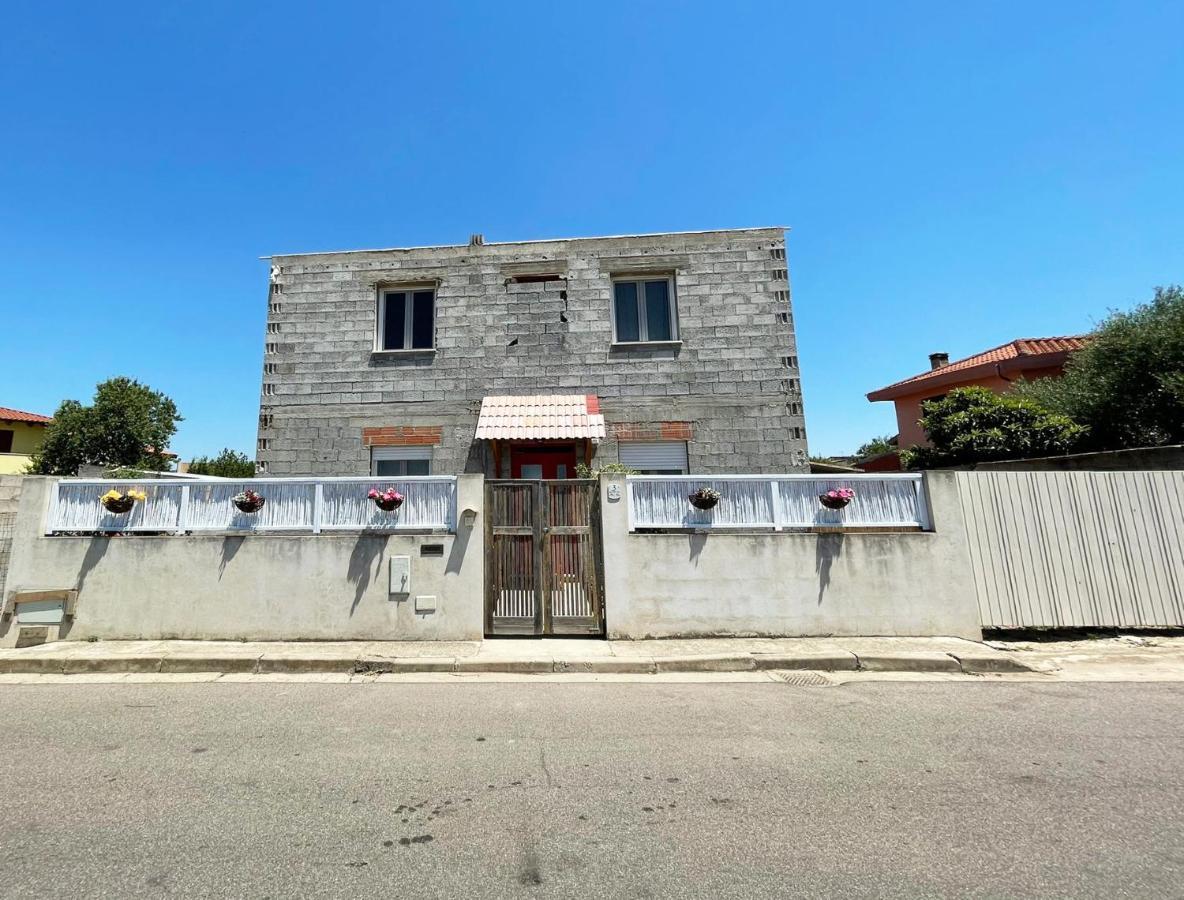 Casa Di Nelia Villa Baratili San Pietro ภายนอก รูปภาพ