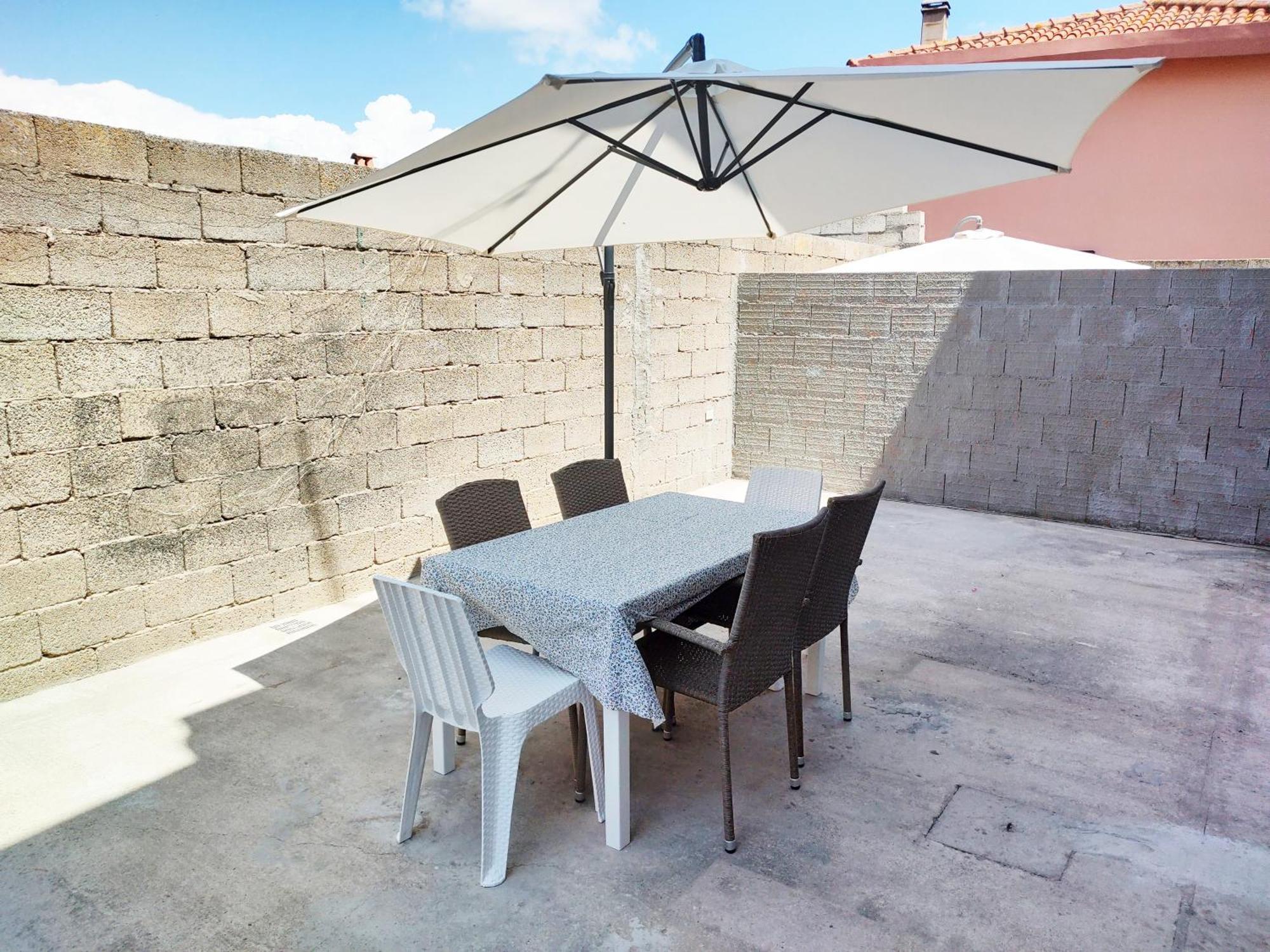 Casa Di Nelia Villa Baratili San Pietro ภายนอก รูปภาพ